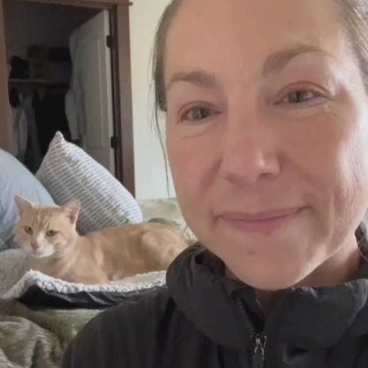 Cocoon Self-Warming Pet Bed™